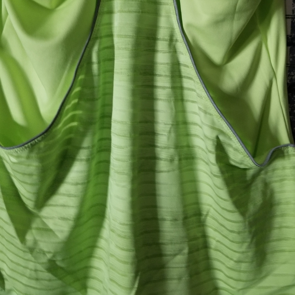 Sports active wear